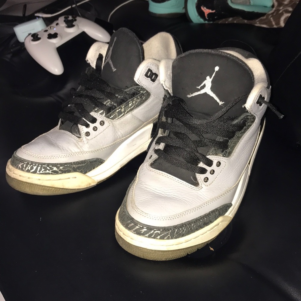 Jordan 3s ‘Wolf Grey’